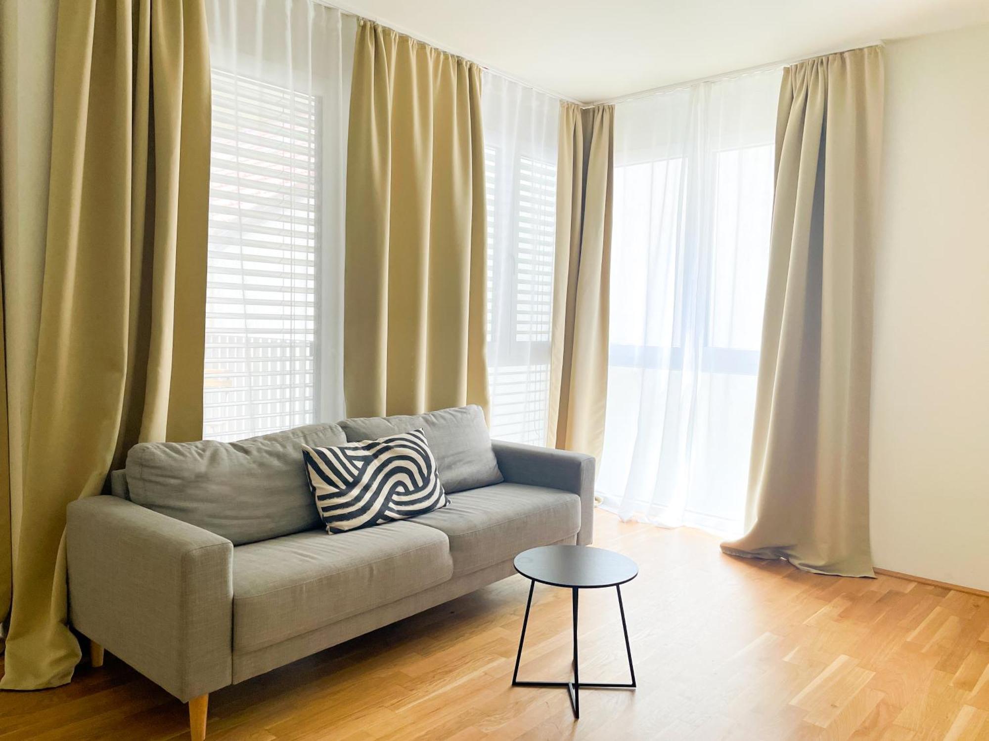 Whats-App Self-Check-In - 1Br Apartment, Near Airport,15 Min To Center Відень Номер фото